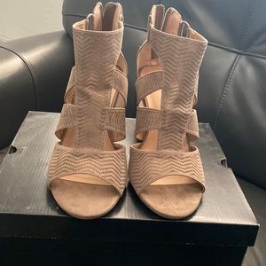 Torrid Olive Cutout elastic Peep toe chunky heel